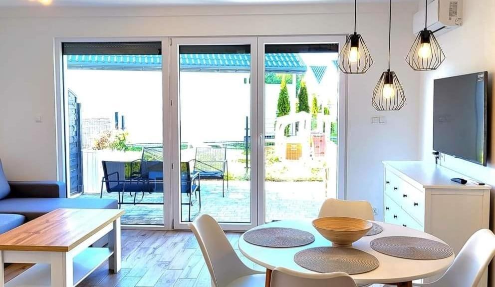 Apartamento Lesny Zakatek Jarosławiec Exterior foto